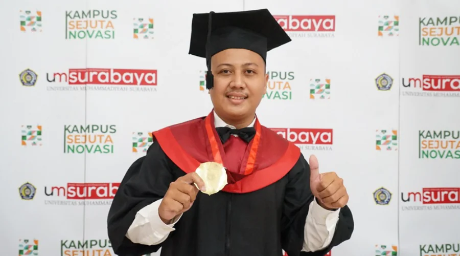 Gambar Berita Successfully Graduated for 3.5 Years and Was Accepted to Work before Graduation, Rony Rembo Prasetyo Shared His Tips