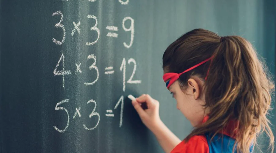Gambar Artikel Dosen UM Surabaya: Begini Cara Meningkatkan Kemampuan Berhitung Matematika pada Anak