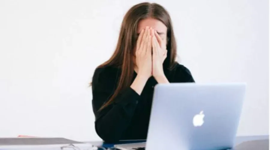 Gambar Artikel UM Surabaya Lecturer: Overwork Triggers Burnout, Here's How to Overcome It