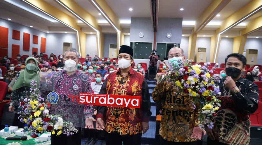 Gambar Berita Supporting the National Halal Industry, UM Surabaya Inaugurates Halal Center