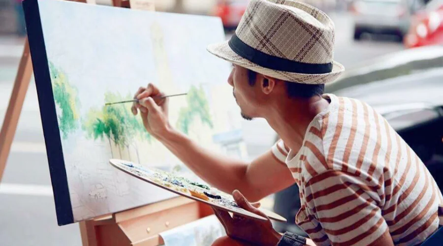 Gambar Berita Becoming a Successful Painter in Australia, This is the Story of a UM Surabaya Alumnus who Won a Prestigious Award to Idap Color Blindness