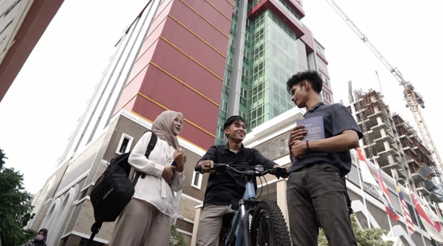 Gambar Berita UM Surabaya Student Affairs Share Tips on Filling Holiday Time for Students to Stay Productive