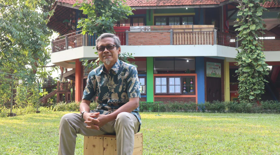 Gambar Berita The story of Haru, an UM Surabaya Alumni, Starting a Business by Selling Motorbikes to Having Many Health Laboratories in Indonesia