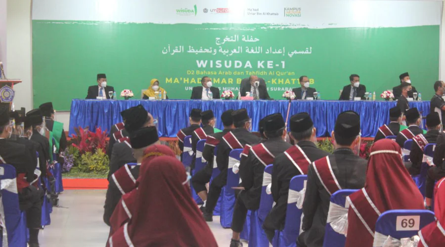 Gambar Berita Ma’had Umar Bin Al-Khattab UM Surabaya Gelar Wisuda Lulusan Bahasa Arab dan Tahfidzul Quran