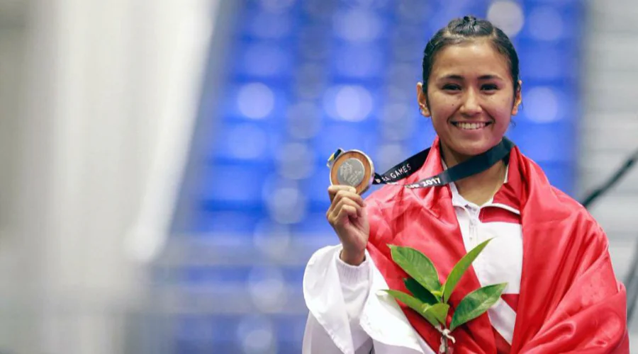 Gambar Berita Get to know Sisilia Agustiani Ora, UM Surabaya Karate Athlete with a Myriad of World Achievements