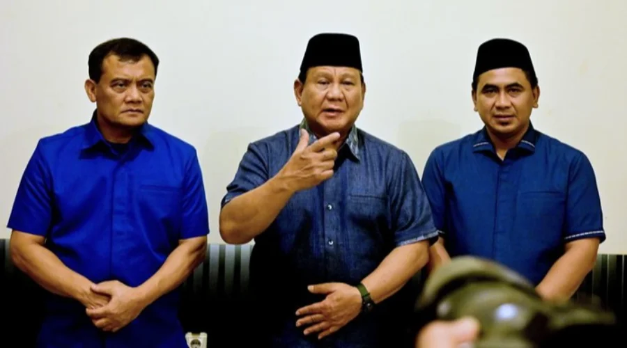 Gambar Artikel Prabowo Terang-Terangan Endorse Luthfi-Taj Yasin, Pakar Hukum UM Surabaya Beri Tanggapan