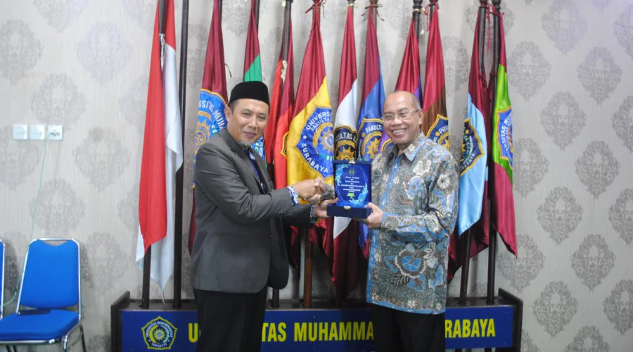 Gambar Berita Response to Achievements of UM Surabaya in Many Fields, UM Berau Makes a Visit