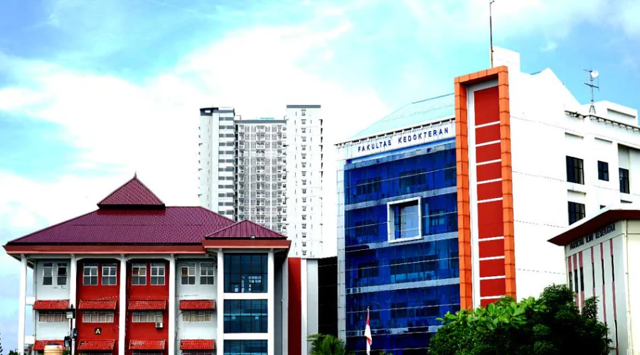 Gambar Berita UM Surabaya Provides Scholarships for the Top 5 Class Champions