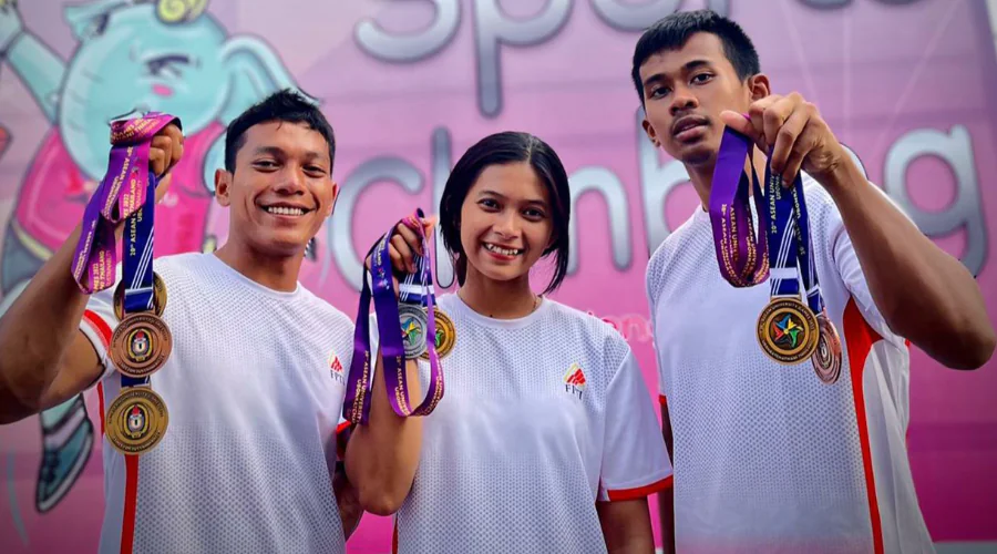 Gambar Berita Representing Indonesia, 3 UM Surabaya Athletes Contribute 7 Medals at the 2022 ASEAN University Games